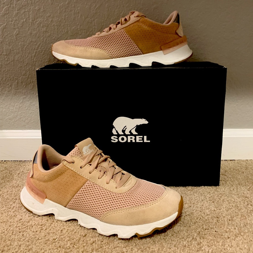 Women’s Sorel Kinetic Lite Lace Sneakers